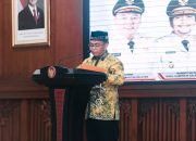 Kepala Bagian Bina Mental Spiritual Biro Kesra, Fahrurazi saat memperkenalkan Aplikasi SI ABAH. (foto: MC Kalsel/Rns)