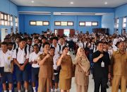 Satgas Bais TNI Tanamkan Wawasan Kebangsaan dan Literasi Digital untuk Siswa di Boven Digoel
