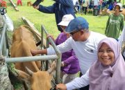 Peringatan Bulan Bakti Peternakan dan Kesehatan Hewan ke-189 Tahun 2025 yang dilaksanakan Dinas Pertanian Provinsi Gorontalo bekerja sama dengan Ikatan Sarjana Peternakan Indonesia (ISPI) di Desa Tohupo, Bongomeme, Kabupaten Gorontalo. (Foto Oman)