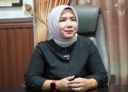 Plt Kepala Dinas Komunikasi dan Informatika (Diskominfo) Kota Probolinggo, Lucia Aries Yuliyanti, di Kantor Dinas Kominfo Kota Probolinggo, pada Jumat (17/10/2025). (Foto: Amiriyandi/InfoPublik)
