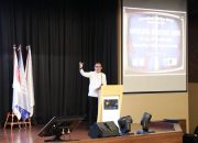 Wamendagri Ajak Mahasiswa Hadapi Perubahan Global