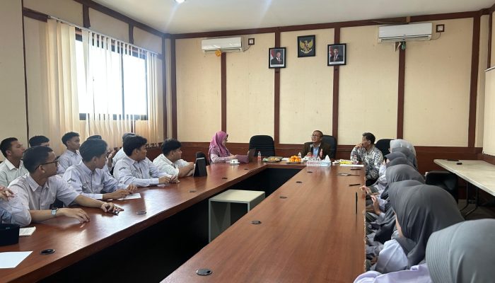 Asep Yusuf, M.Pd Bekali Siswa SMAS Unggul Ar-Rahman Strategi “Integritas Langit & Profesionalisme Bumi”